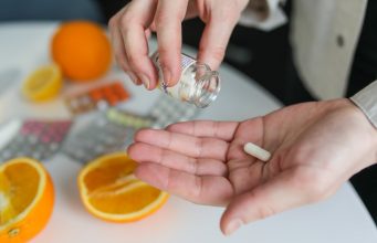 Takviye Edici Gıda ve Dosya Dolapları: Sağlıklı Yaşam ve Düzenli İş Süreçleri İçin Rehber vitabir1